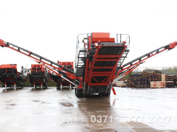 移動篩分破碎機(jī)