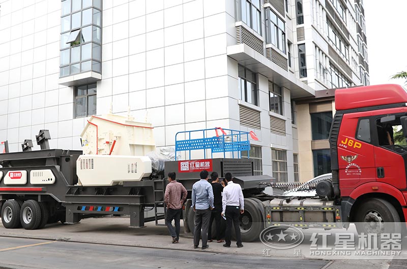 移動式反擊破發貨現場圖片 移動式反擊破發貨現場圖片