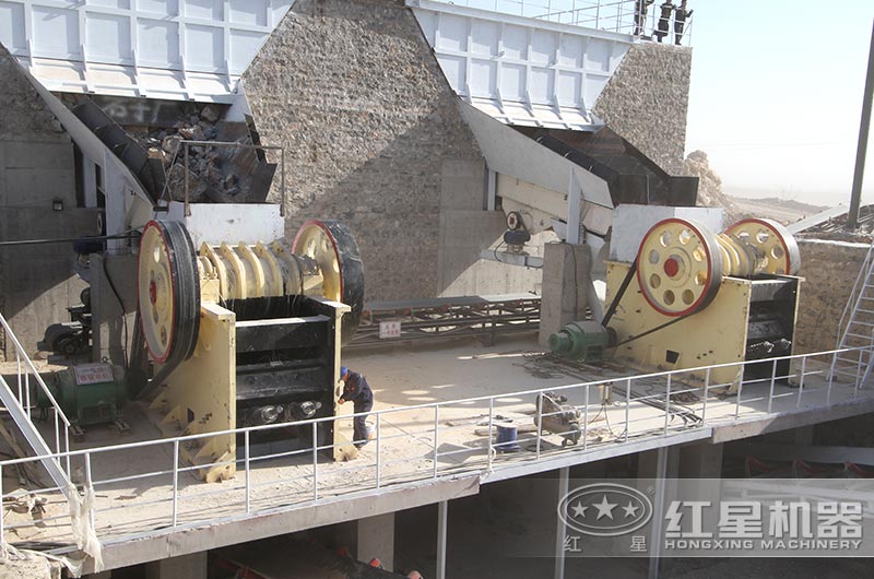 河北客戶(hù)日產(chǎn)3萬(wàn)噸破碎生產(chǎn)線(xiàn)