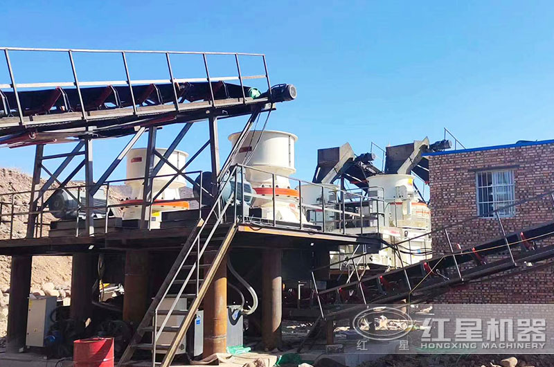 日產(chǎn)2萬立方大型碎石機(jī) 日產(chǎn)2萬立方大型碎石機(jī)