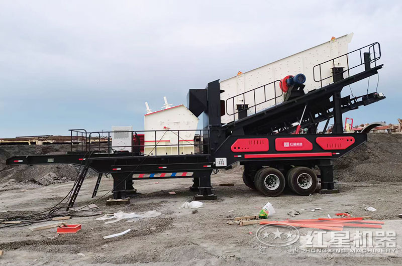 移動反擊式粉碎機圖片