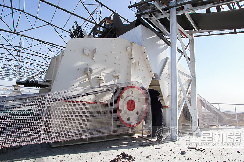 珍珠巖設備生產線——反擊式破碎機 珍珠巖設備生產線——反擊式破碎機