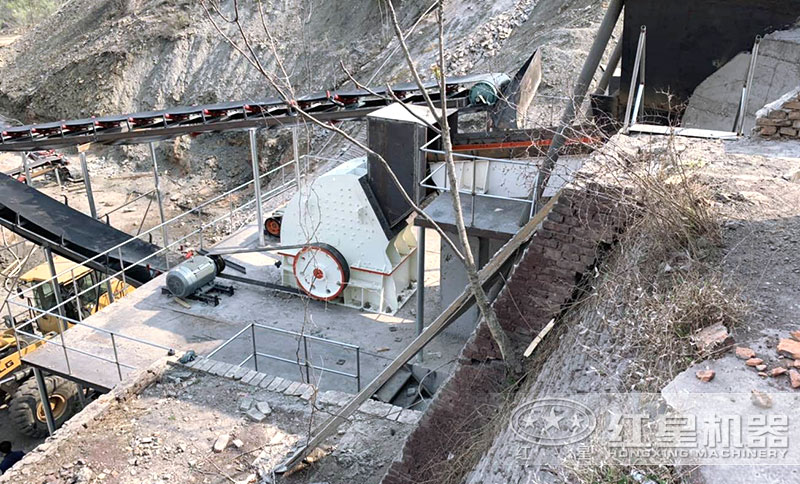 錘破單機(jī)作業(yè)現(xiàn)場