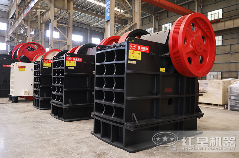 顎式碎石機圖片