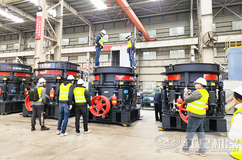 客戶來(lái)廠考察設(shè)備