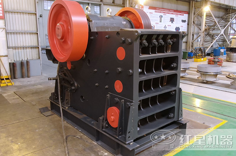 1200鄂破式破碎機(jī)時(shí)產(chǎn)多少噸？電機(jī)多大？附參數(shù)表