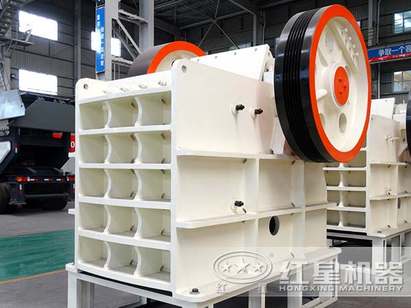 想要鄂式破碎機(jī)看過來,這里有你想要的低價(jià)與品質(zhì)!