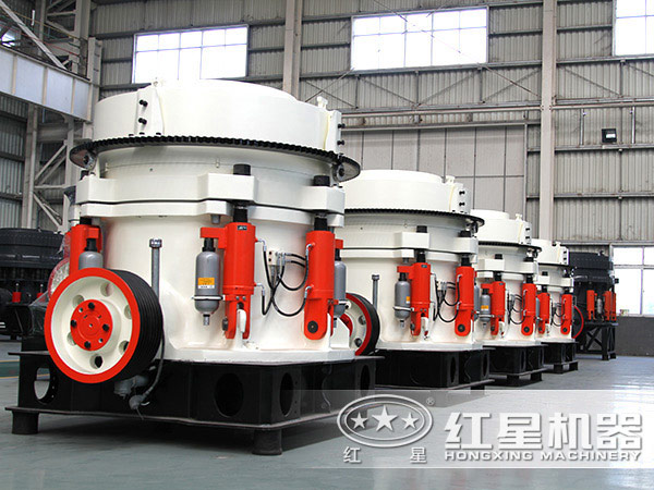 1750型短頭圓錐破碎機(jī)多少錢？大概生產(chǎn)量可達(dá)多少噸？