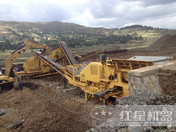 建筑垃圾粉碎機作業(yè)客戶現場