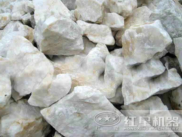 時(shí)產(chǎn)800噸的硅石破碎生產(chǎn)線需要哪些設(shè)備？需要投資多少錢？