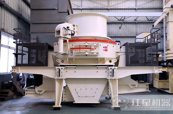 哪里有賣(mài)河卵石碎沙機(jī)的，多少錢(qián)？