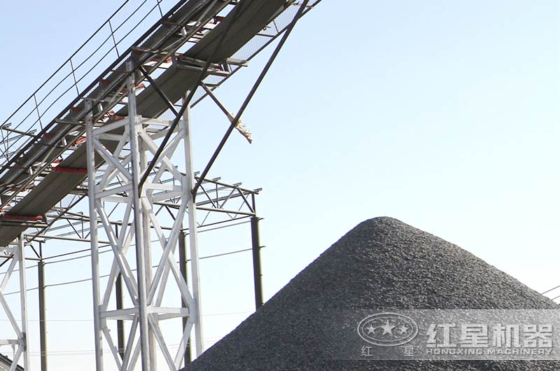 哪里有賣青石移動磕石機(jī)，報價大概多少錢（內(nèi)附視頻）