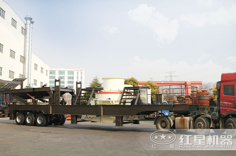 掛上車頭奔赴現(xiàn)場的移動磨砂機