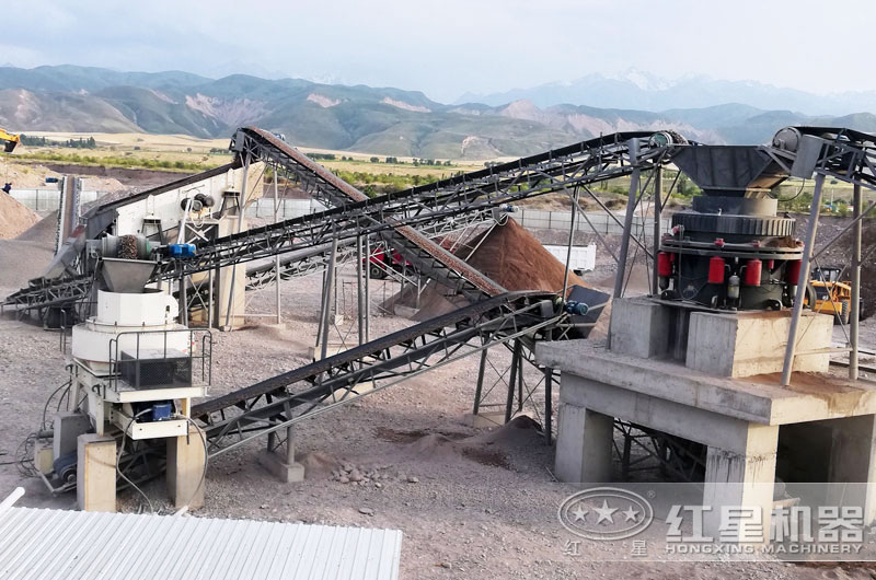 適合大形狀硬物料的多機組合作業現場