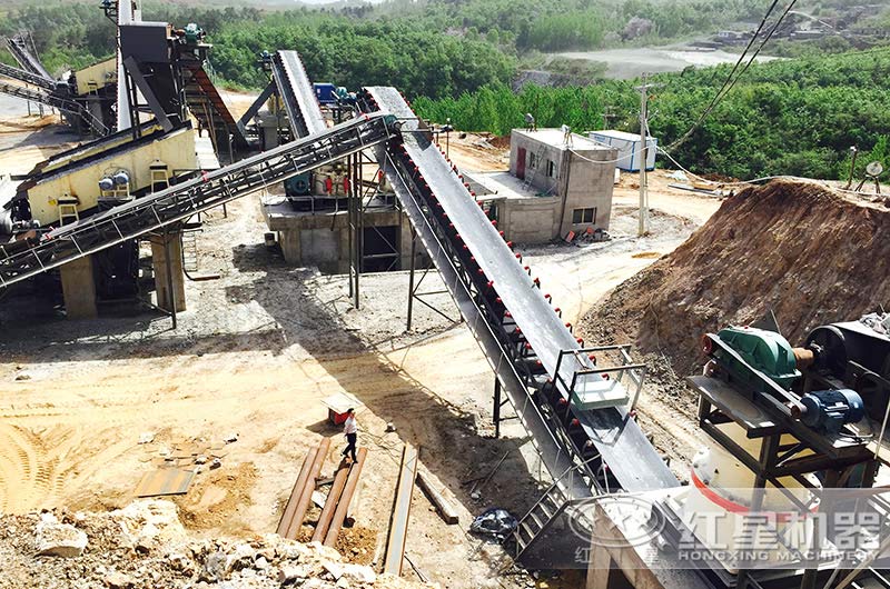 移動碎石機和固定碎石機哪個好？話不多說，上現(xiàn)場圖