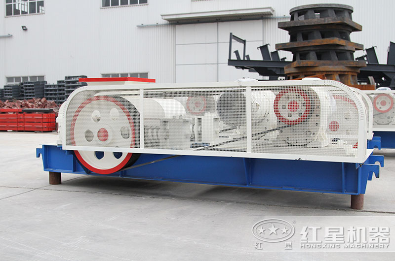 對輥式破碎機哪里有？來這里！型號全且價格還不貴！