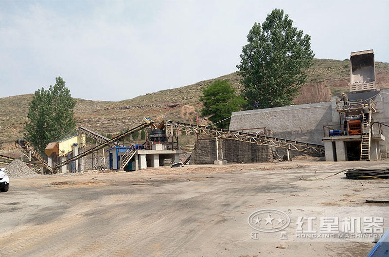 破碎玄武巖用什么機器好？整條生產線還需要哪些設備？