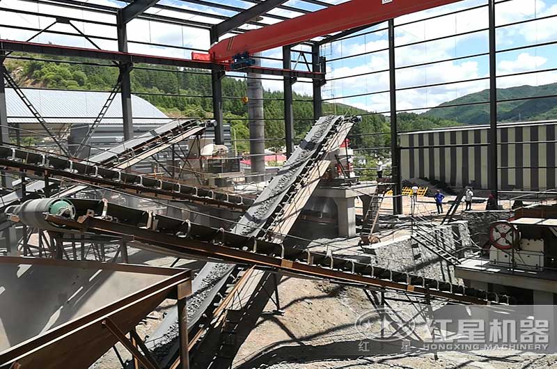 碎石價格多少錢一方？中碎碎石機一天能碎多少噸？多少錢一臺？