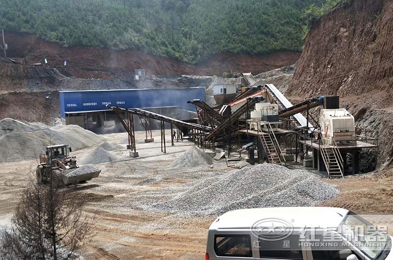 機械制沙原材料是什么？有節(jié)能的新型破碎制沙機嗎？