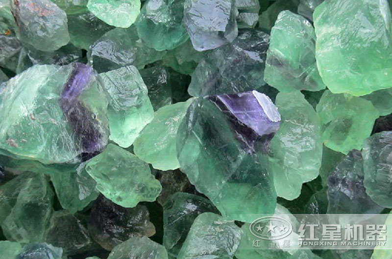 2020年螢石價格走勢如何？螢石原礦到螢石粉的整套生產(chǎn)設(shè)備