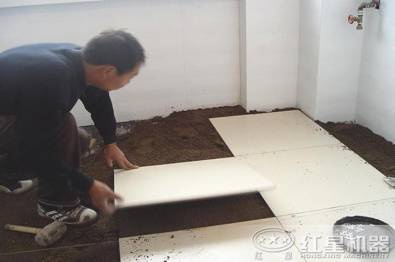 鋪地磚用石粉和沙子哪個(gè)好？制粗石粉用什么制沙機(jī)？